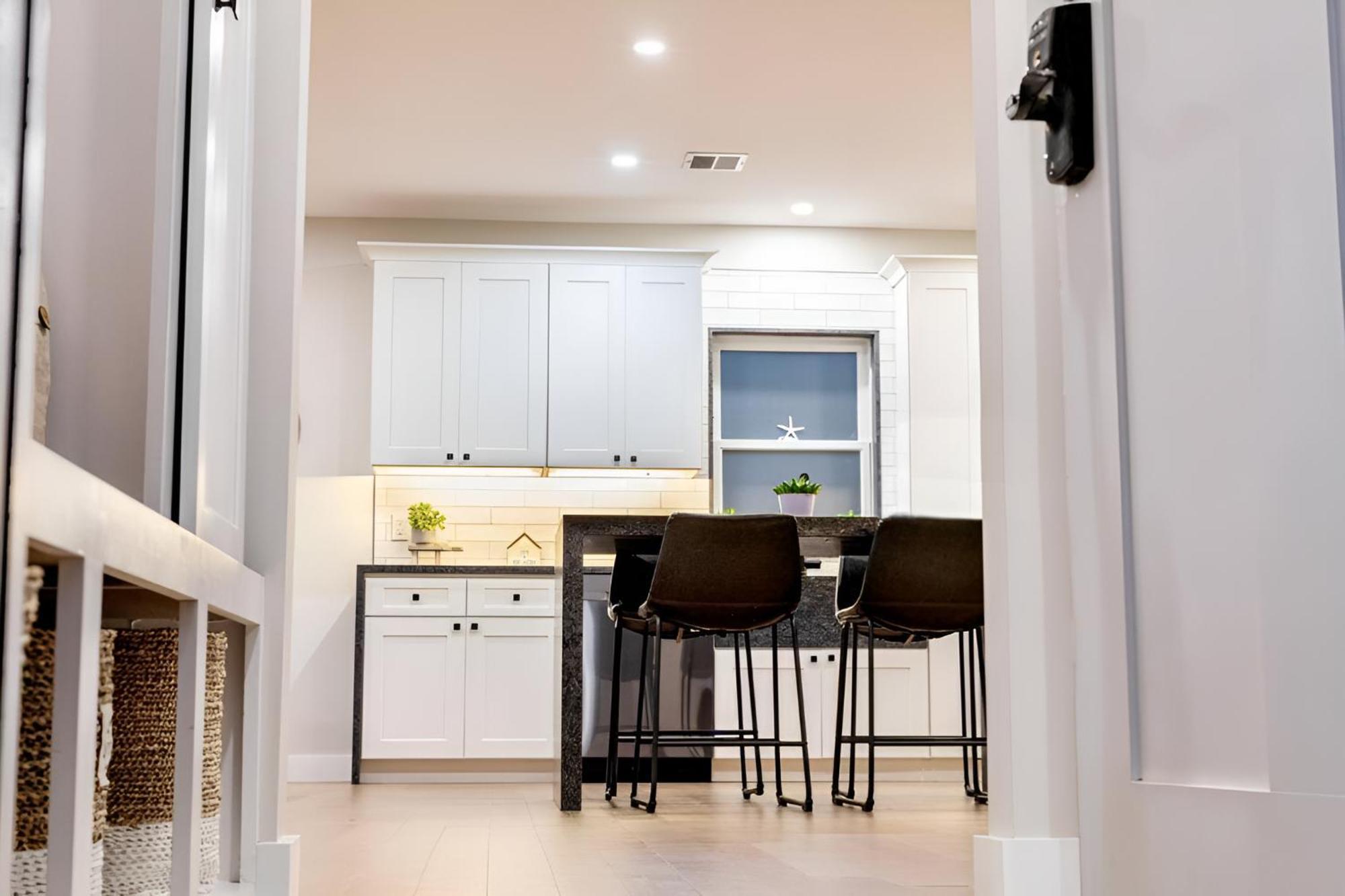 Renovated & Sophisticated Home Near Beach & Shops! Barnstable Buitenkant foto