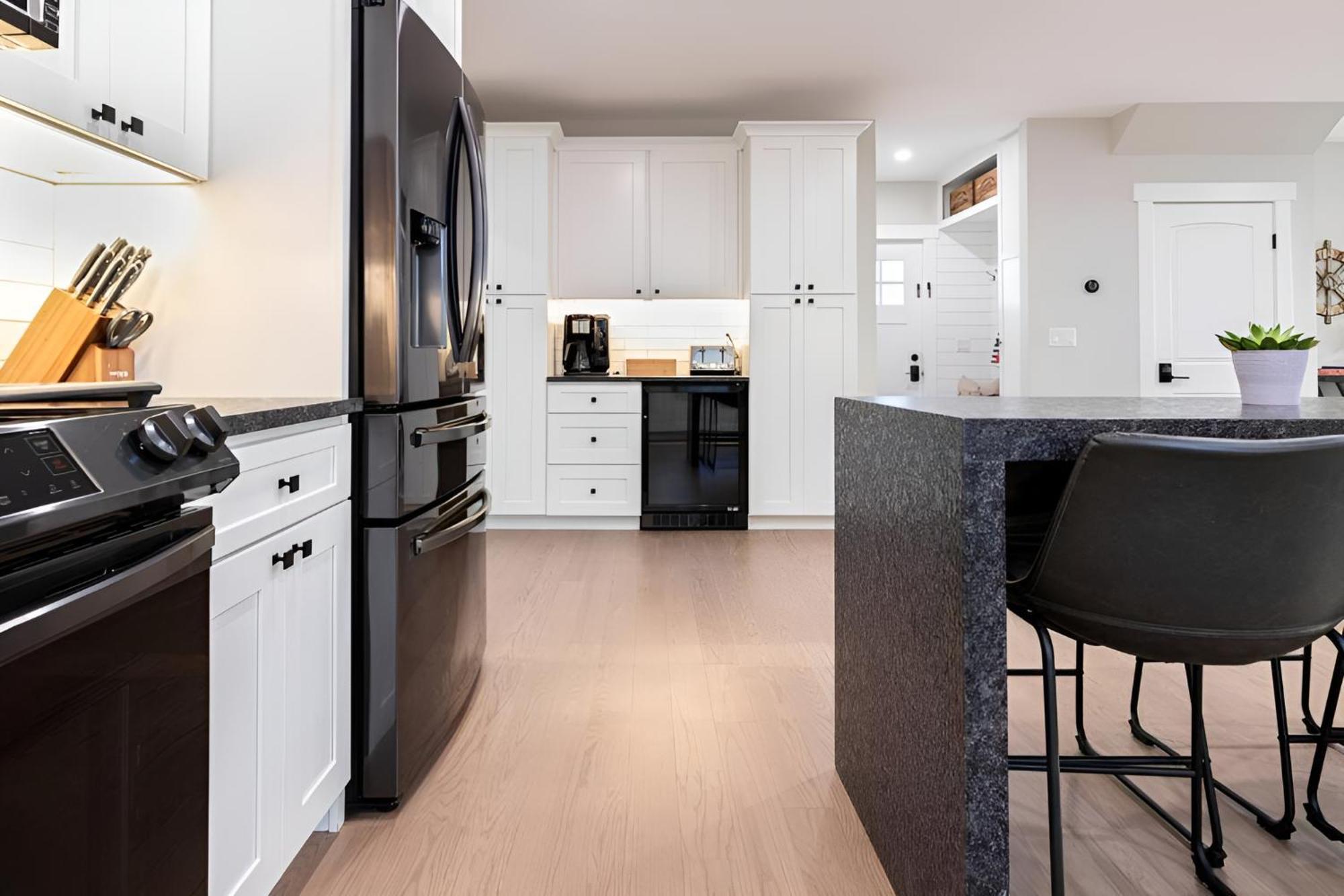Renovated & Sophisticated Home Near Beach & Shops! Barnstable Buitenkant foto